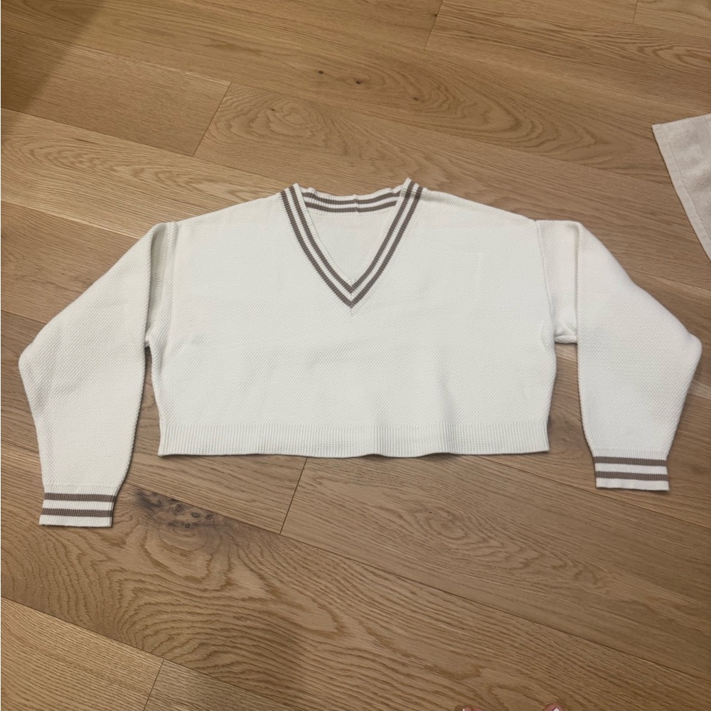 Alo sweater
